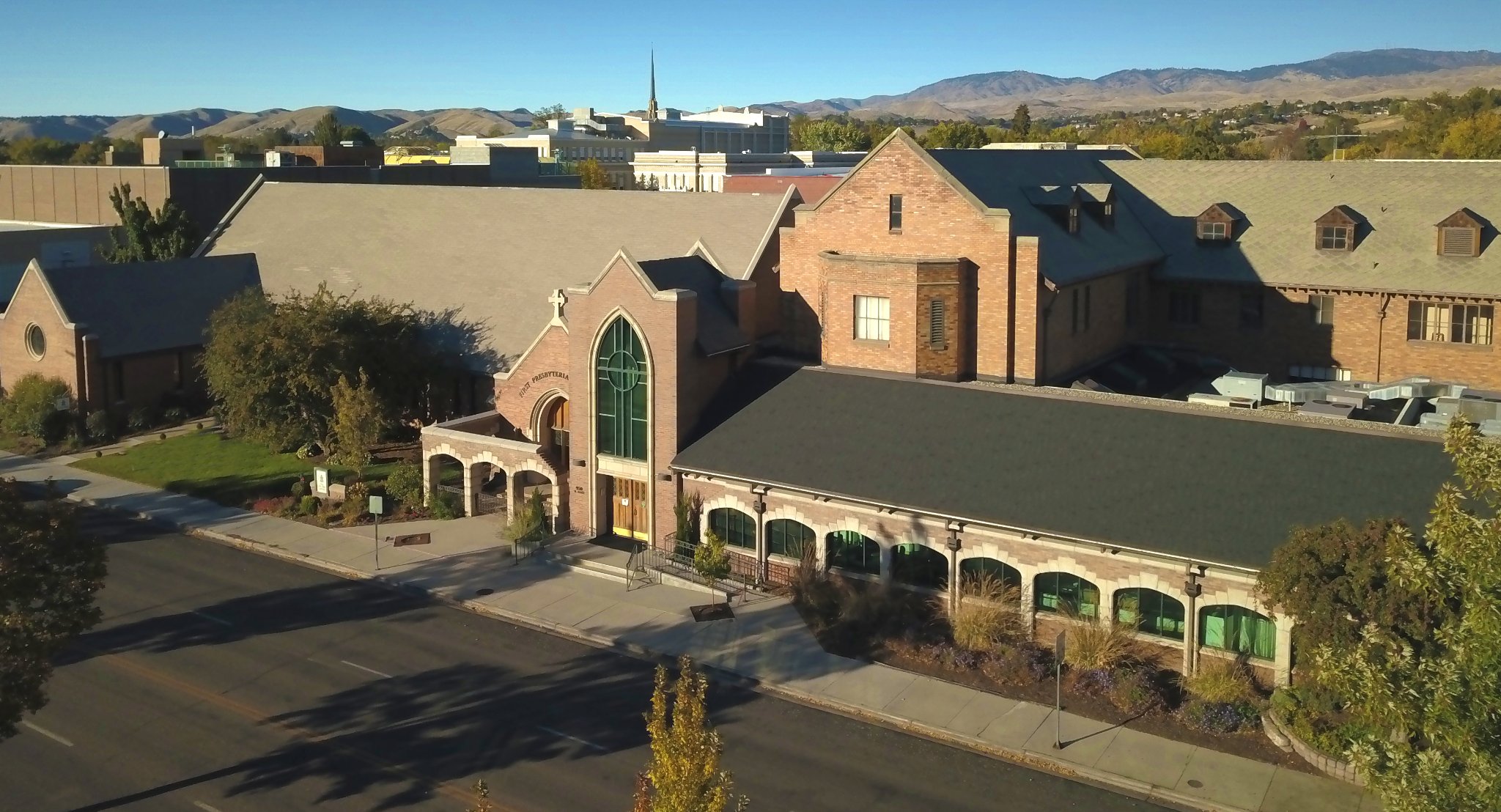 First Presbyterian
                Church Exterior